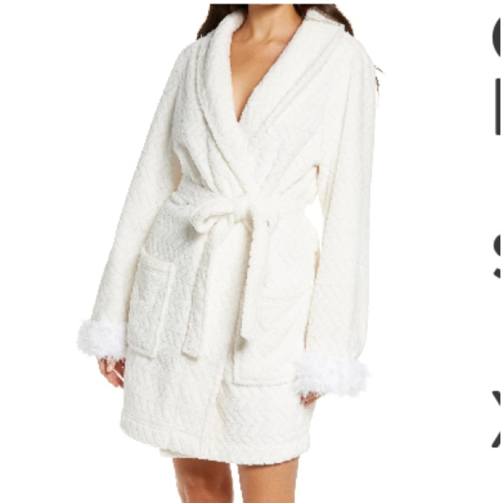 New Honeydew intimate Robe with Faux fur sleeve trim size XL/XXL new